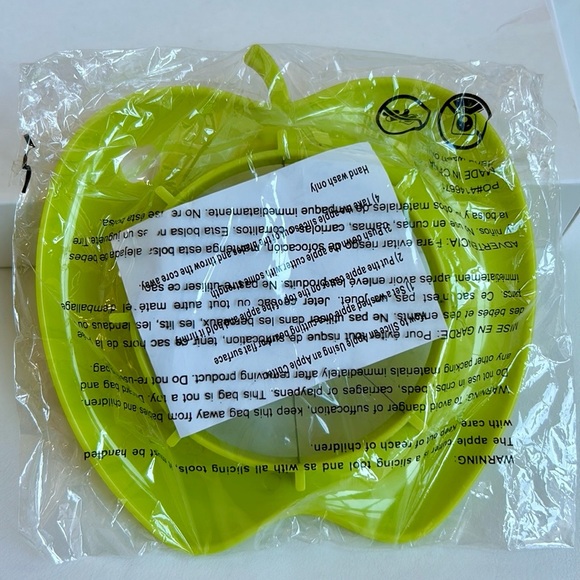 THRIVE Apple Slicer - Picture 3 of 3